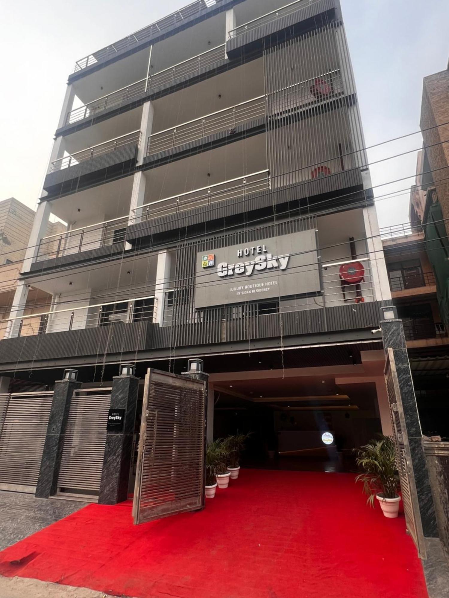 Hotel Grey Sky 뉴델리 외부 사진